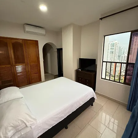 1702at Apartamento